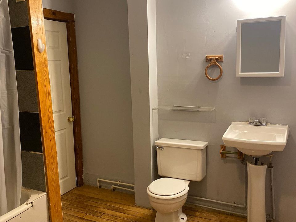 2BR Apartment at 135 Green St