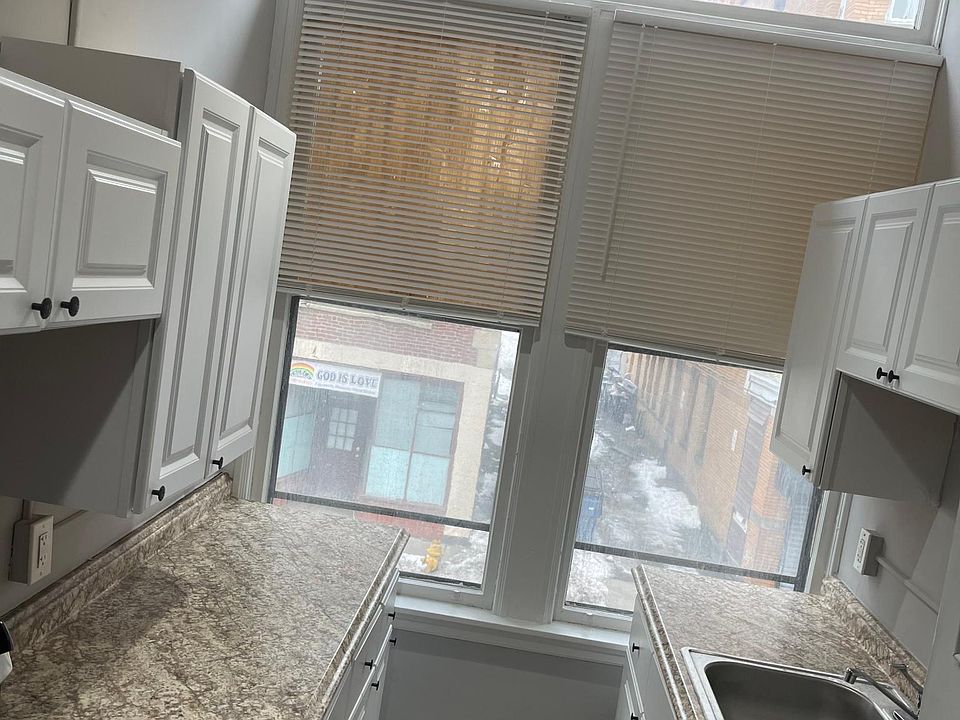 Studio Apartment at 86 Pleasant St #4F