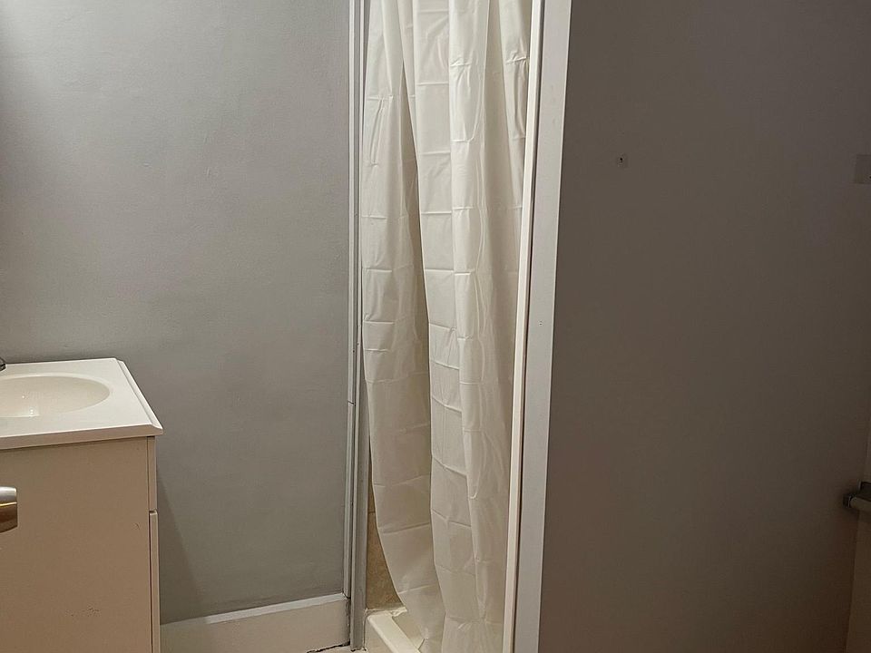 Studio Apartment at 86 Pleasant St #4F