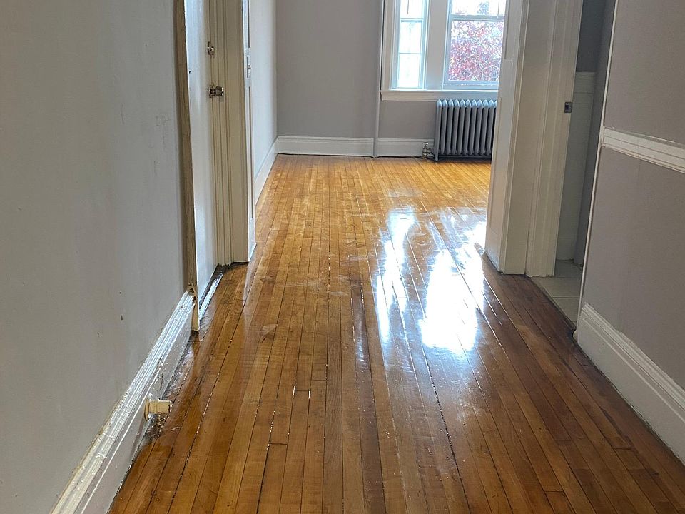 1BR Apartment at 58 Chatham St APT 3