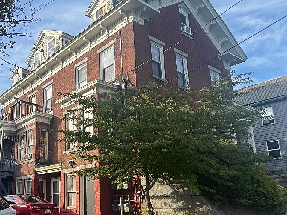 1BR Apartment at 8 Mount Vernon St #8