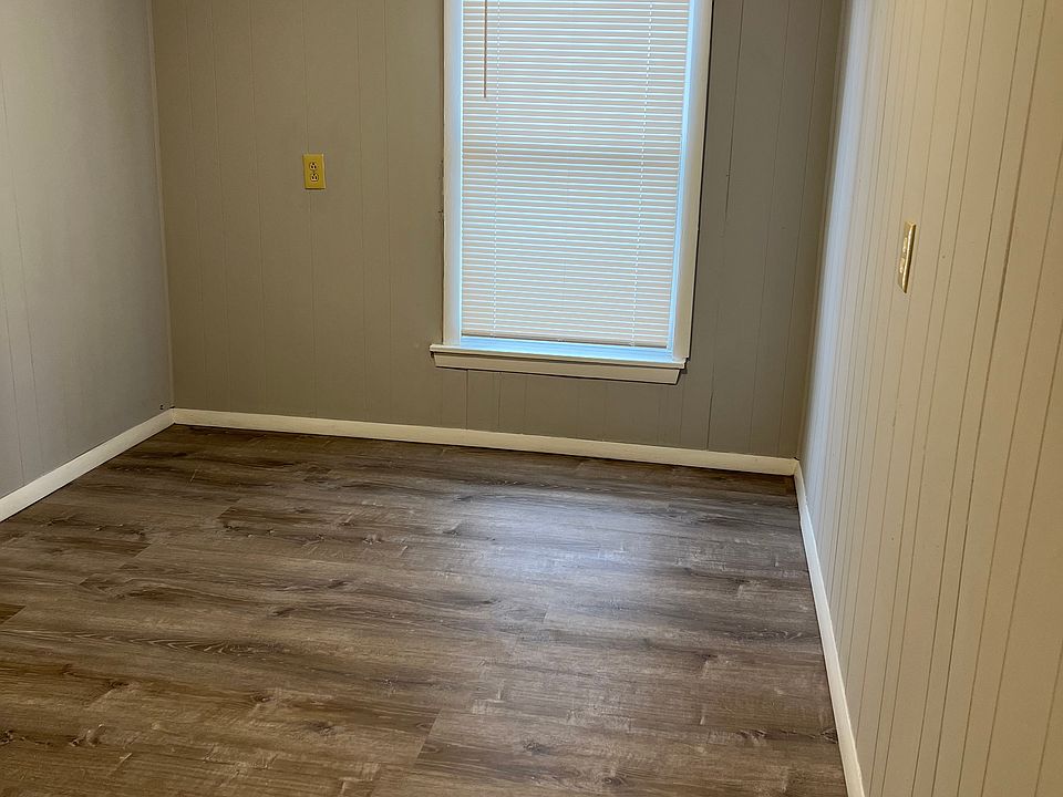 1BR Apartment at 8 Mount Vernon St #8