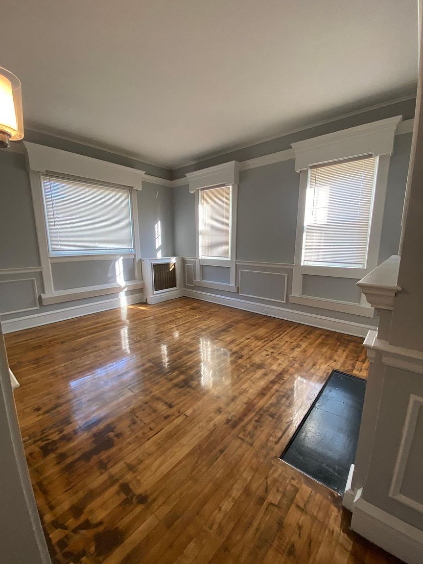 1BR Apartment at 72 West St #1
