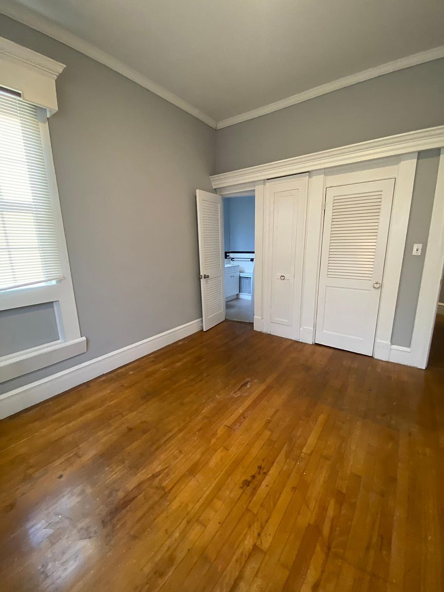 1BR Apartment at 72 West St #1