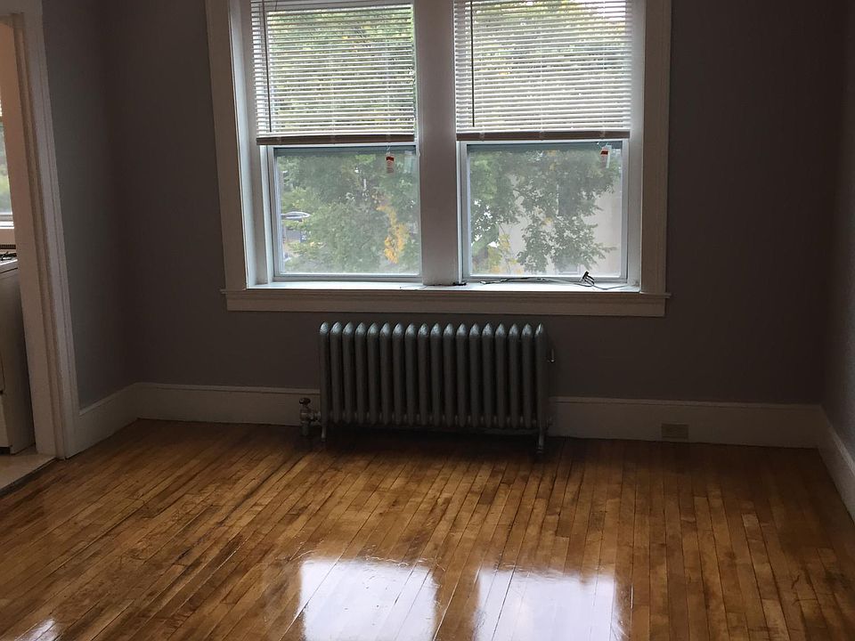 Studio Apartment at 29 West St APT 11