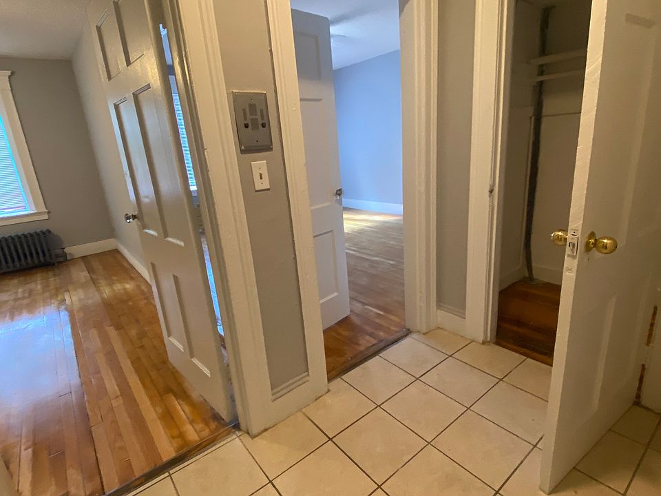 1BR Apartment at 27 West St #2