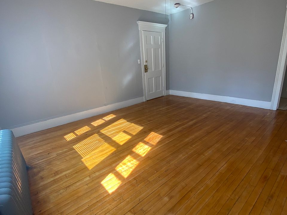 1BR Apartment at 27 West St #2