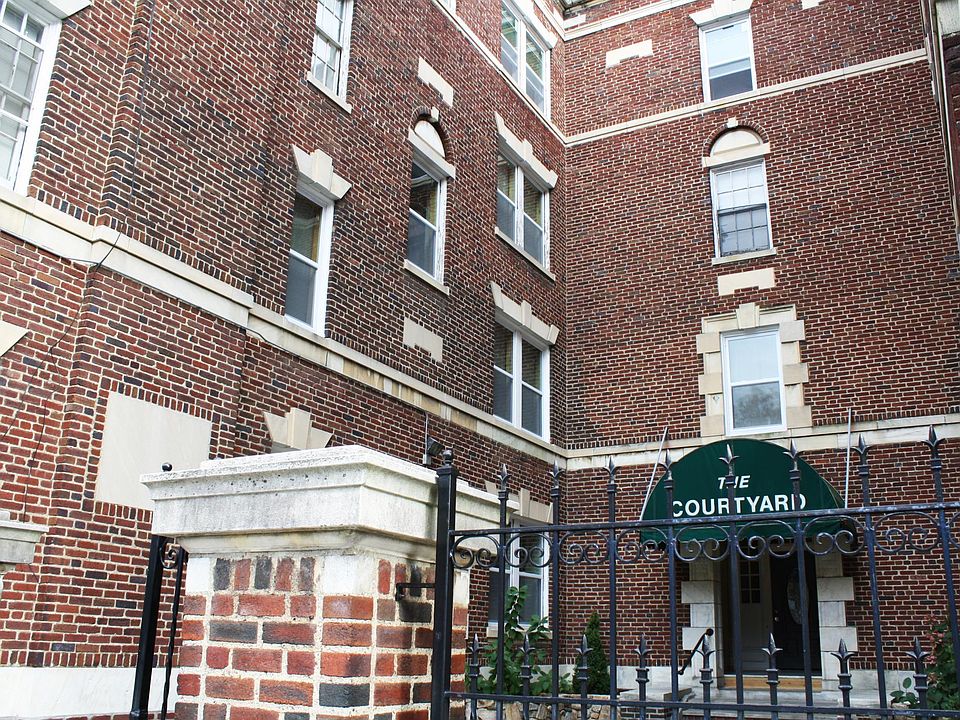 2BR Apartment at 15 Irving St APT 10C