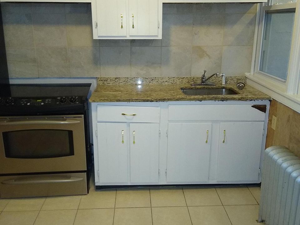 2BR Apartment at 15 Irving St APT 10C