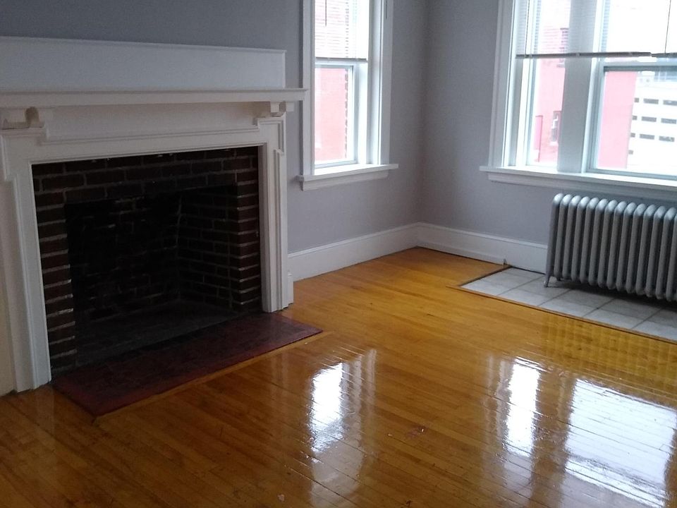 2BR Apartment at 15 Irving St APT 10C