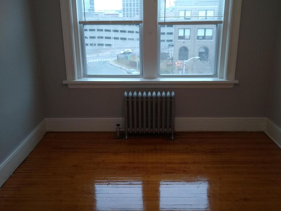 2BR Apartment at 15 Irving St APT 10C