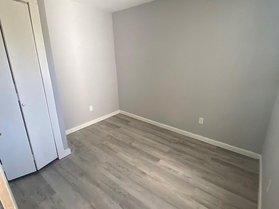 2BR Apartment at 4 Gates St APT 2R