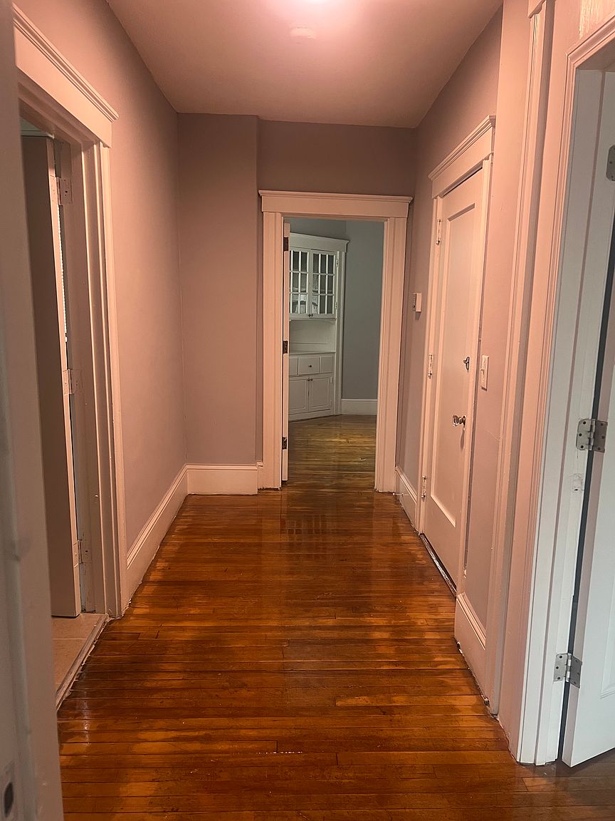 3BR Apartment at 15 Irving St APT 3L