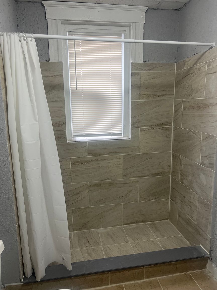 3BR Apartment at 15 Irving St APT 3L