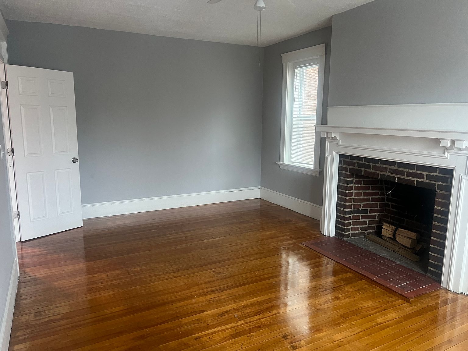 3BR Apartment at 15 Irving St APT 3L