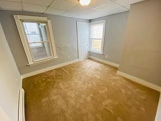 3BR Apartment at 320 Pleasant St #6