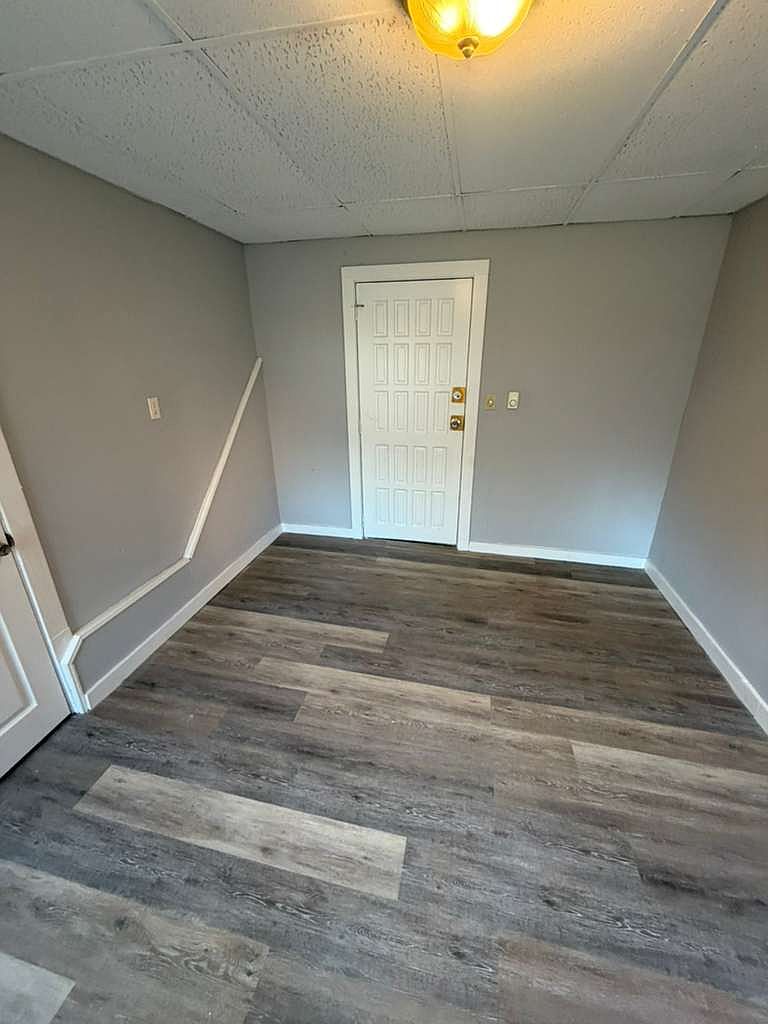 1BR Apartment at 143 Pleasant St #3