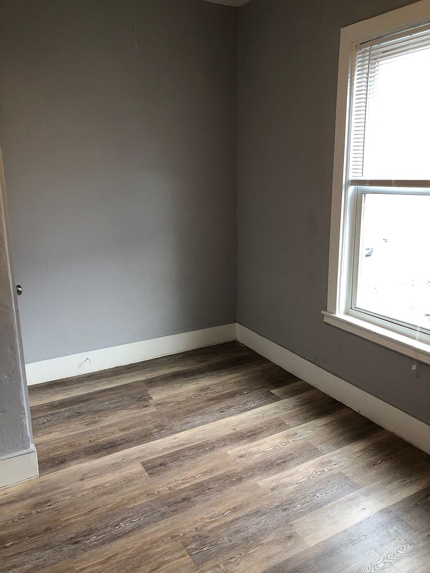 2BR Apartment at 78 West St APT 2R