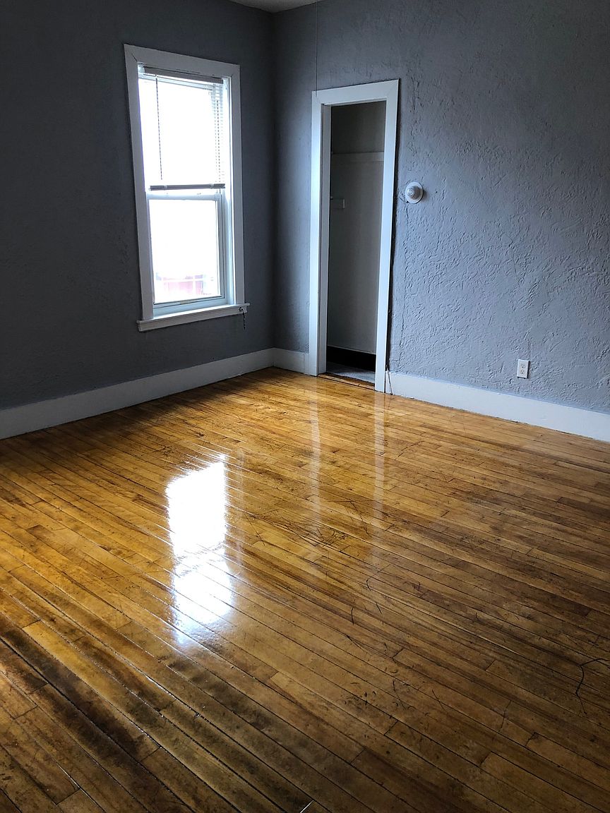 2BR Apartment at 78 West St APT 2R