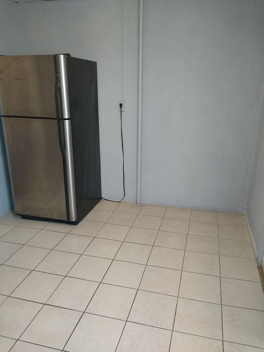 2BR Apartment at 78 West St APT 2R