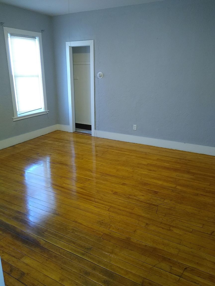 2BR Apartment at 78 West St APT 2R