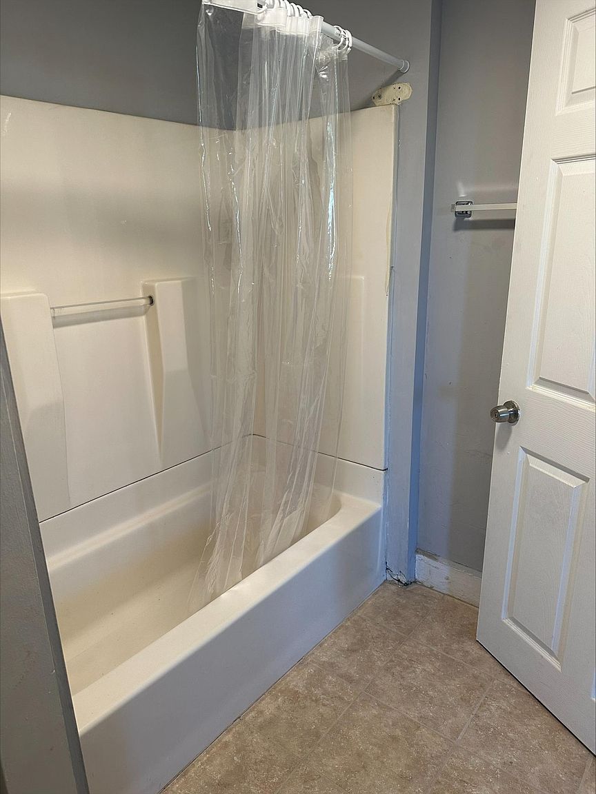 2BR Apartment at 15 West St #3.5