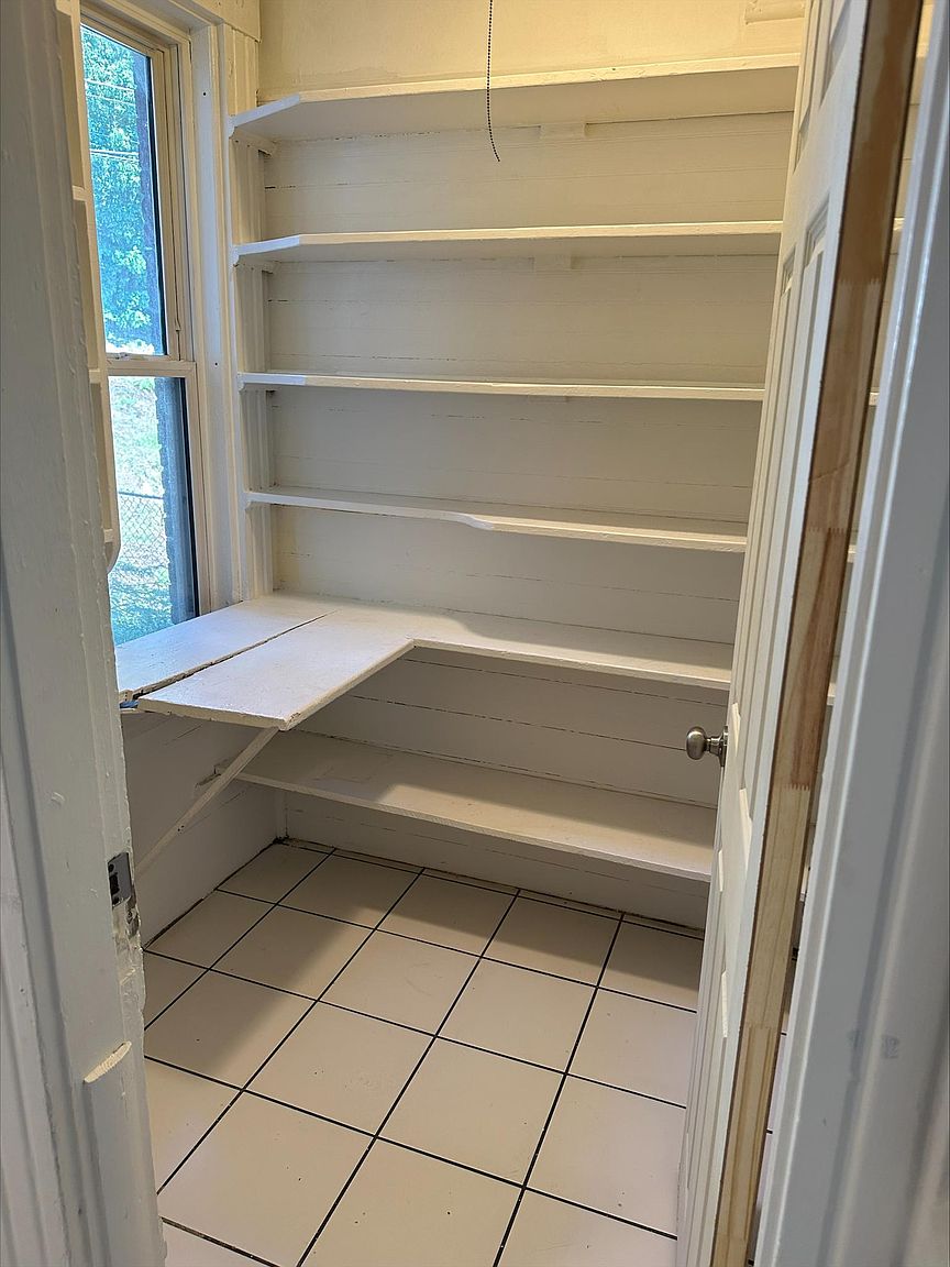 2BR Apartment at 15 West St #3.5