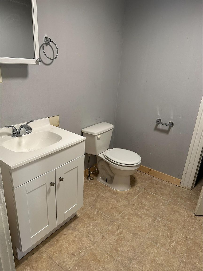 2BR Apartment at 15 West St #3.5
